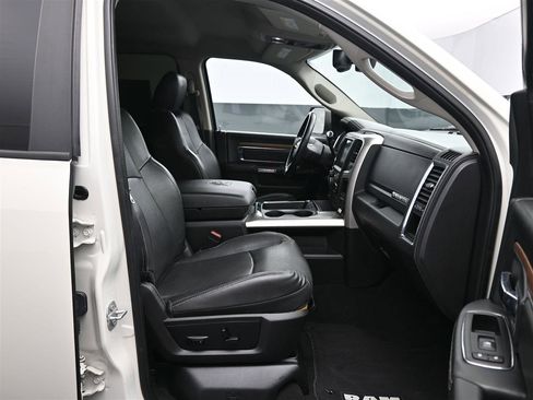 Used 2017 RAM 2500 Laramie w/ Sport Appearance Group image 9