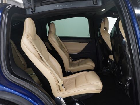 Used 2016 Tesla Model X Performance image 15