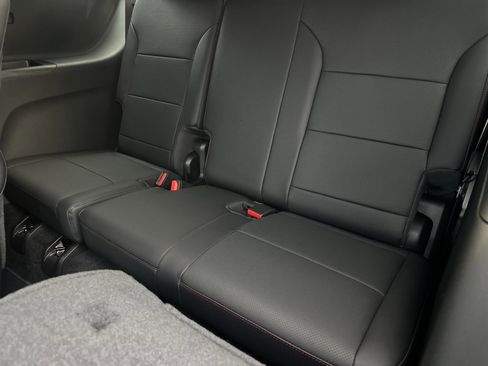 New 2026 Chevrolet Traverse Z71 image 17