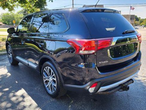 Used 2016 Mitsubishi Outlander SE AWD/4WD image 6