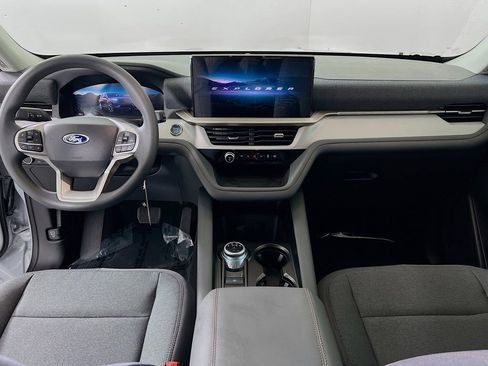 New 2026 Ford Explorer Active image 7