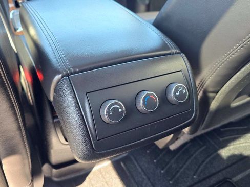 Used 2012 Buick Enclave Leather AWD/4WD image 17
