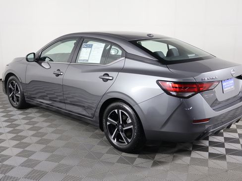 Used 2024 Nissan Sentra SV image 8