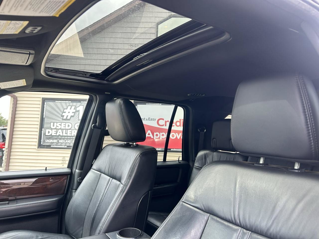 Used 2016 Lincoln Navigator L Select AWD/4WD image 19