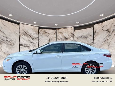 Used 2017 Toyota Camry LE FWD image 7