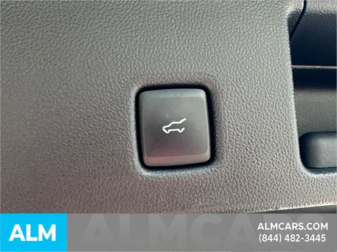 Certified 2025 Ford Escape Platinum AWD/4WD image 22