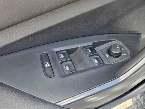 Used 2020 Volkswagen Jetta R-Line FWD image 22