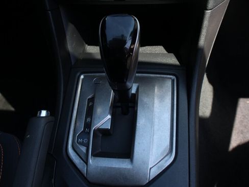 Used 2018 Subaru Crosstrek 2.0i Premium AWD/4WD image 8