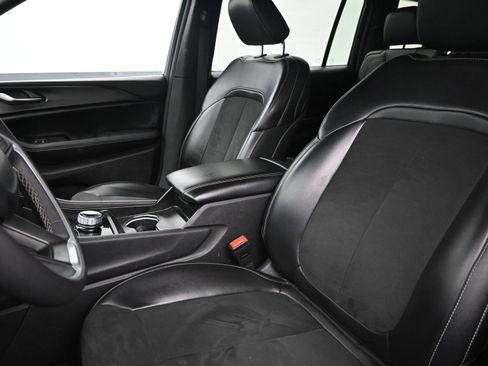 Used 2024 Jeep Grand Cherokee L Laredo AWD/4WD image 13
