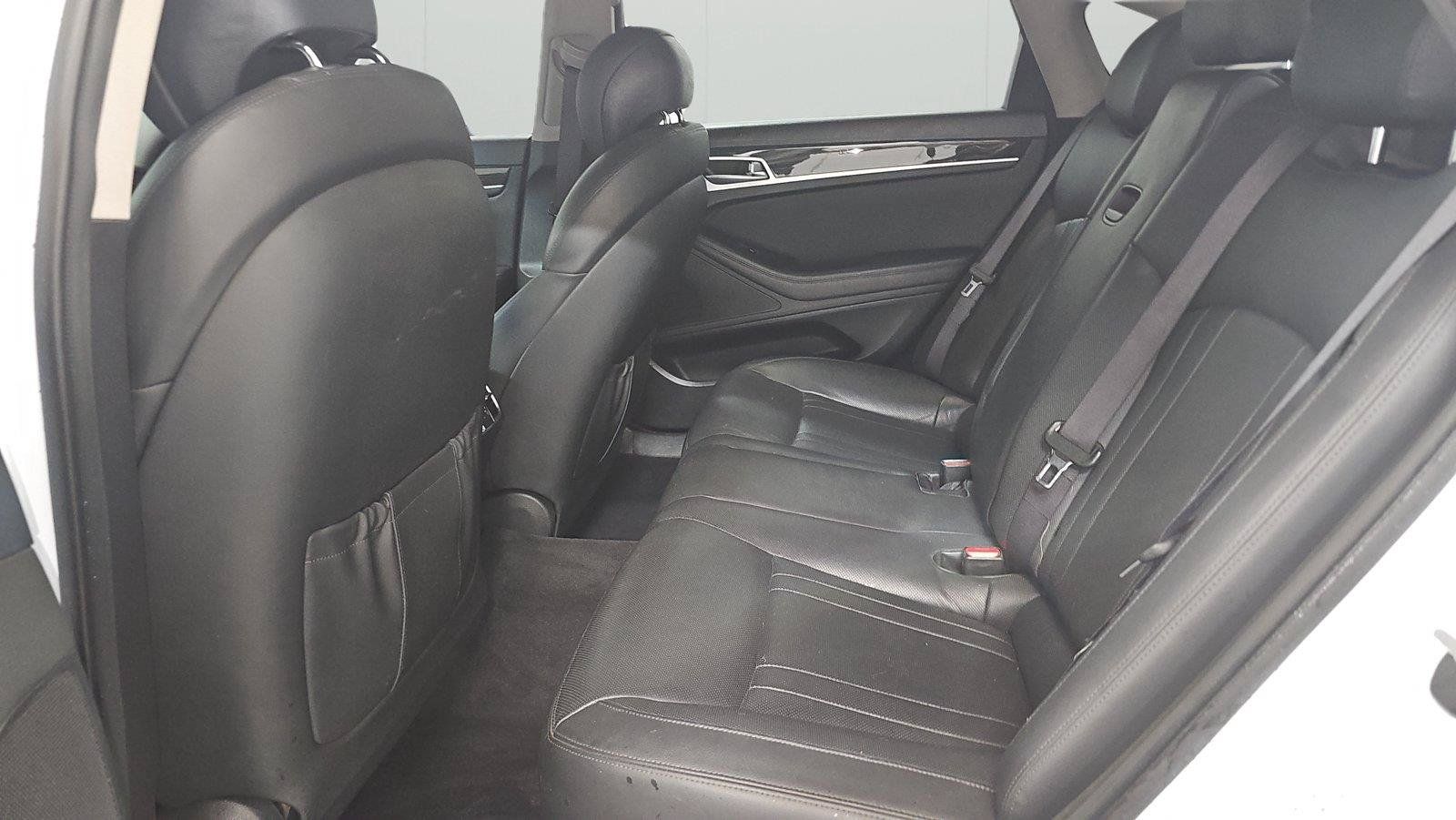 Used 2017 Genesis G80 3.8 AWD/4WD image 11