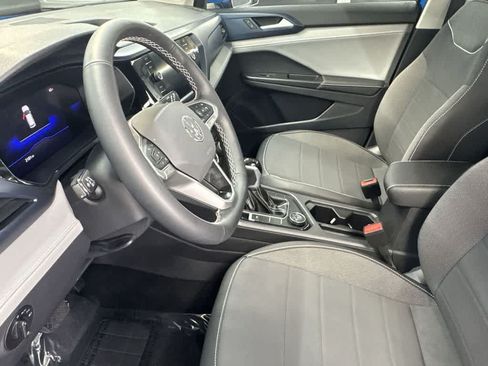 Certified 2024 Volkswagen Taos SE AWD/4WD image 19