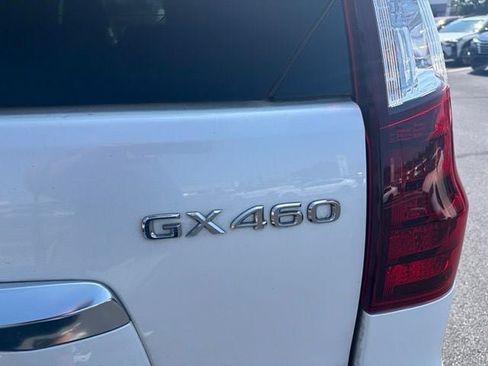 Used 2022 Lexus GX 460 Premium w/ Accessory Package AWD/4WD image 4