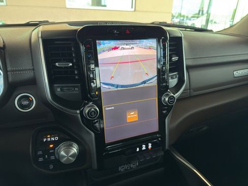 Used 2025 RAM 1500 Laramie AWD/4WD image 21