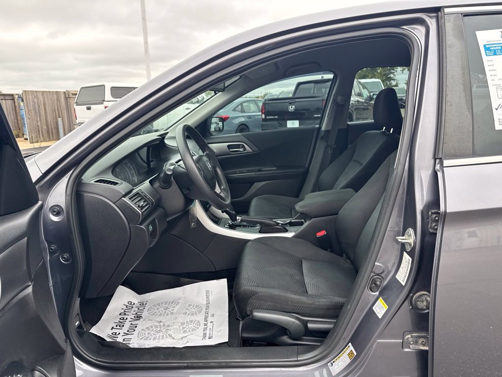 Used 2014 Honda Accord LX image 29