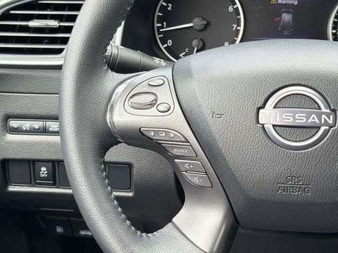 Used 2023 Nissan Murano SV FWD image 8