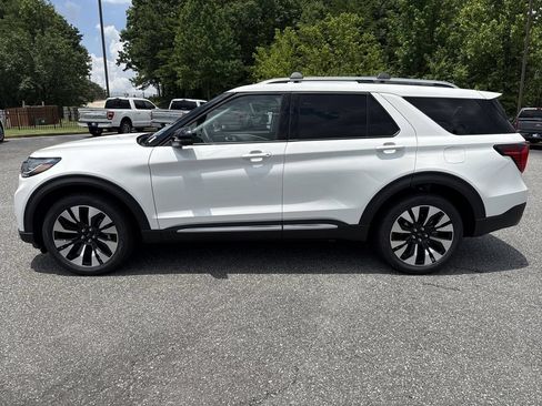 New 2026 Ford Explorer Platinum w/ LUX Leather Package AWD/4WD image 4