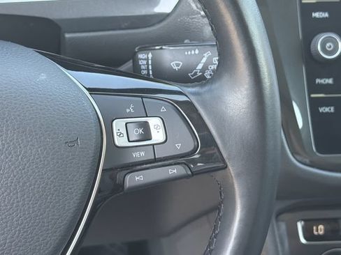 Used 2019 Volkswagen Tiguan SEL w/ 3rd Row Seat Package AWD/4WD image 28