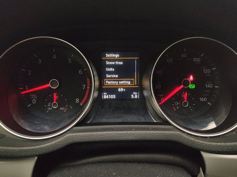 Used 2019 Volkswagen Passat 2.0T Wolfsburg w/ Wheels & Sunroof Package FWD image 23