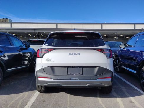 Used 2026 Kia Sportage EX image 4