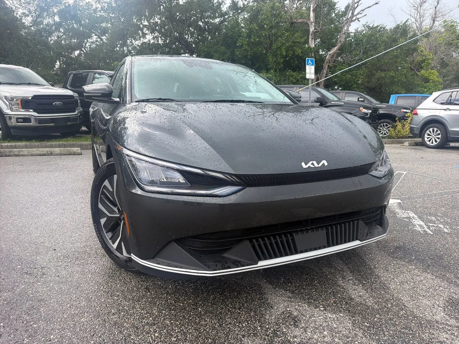 Used 2024 Kia EV6 Light RWD image 5