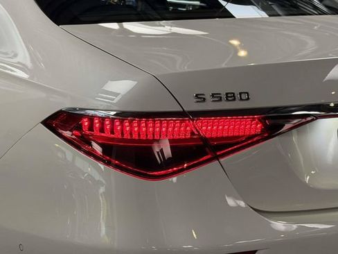 Certified 2023 Mercedes-Benz S 580 4MATIC Sedan image 10