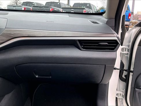 Used 2025 Nissan Altima 2.5 SV image 18