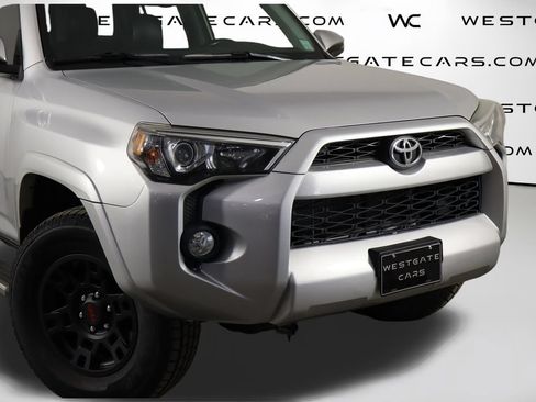 Used 2018 Toyota 4Runner SR5 Premium AWD/4WD image 46