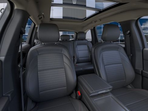 New 2026 Lincoln Nautilus Reserve w/ Jet Appearance Package AWD/4WD image 10
