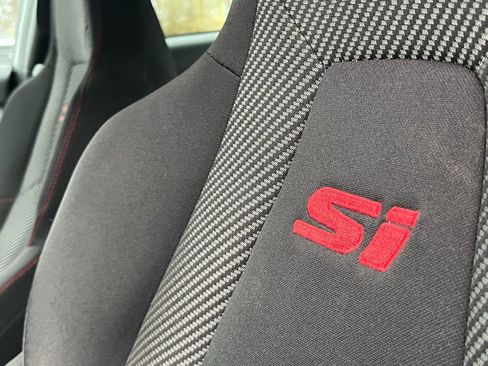 Used 2018 Honda Civic Si image 18