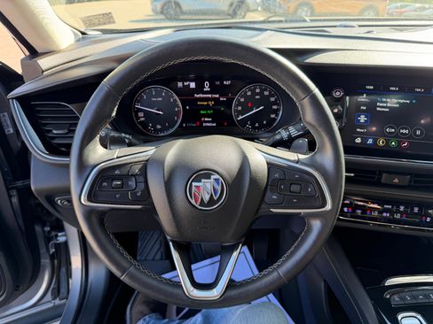 Certified 2022 Buick Envision Avenir w/ Technology Package II AWD/4WD image 22