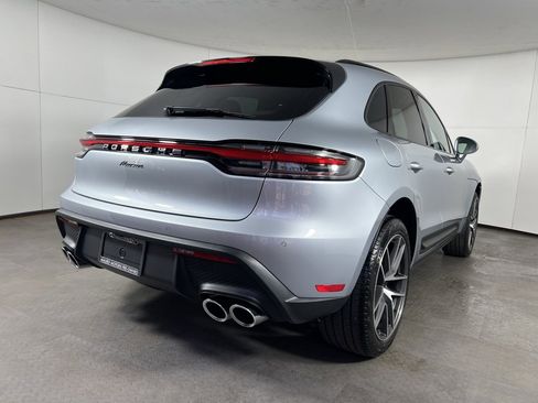 Certified 2025 Porsche Macan image 6