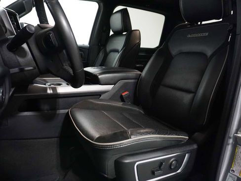 Used 2024 RAM 1500 Laramie image 14