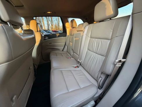 Used 2014 Jeep Grand Cherokee Limited image 18