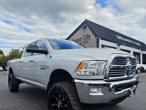 Used 2017 RAM 2500 Big Horn AWD/4WD image 2