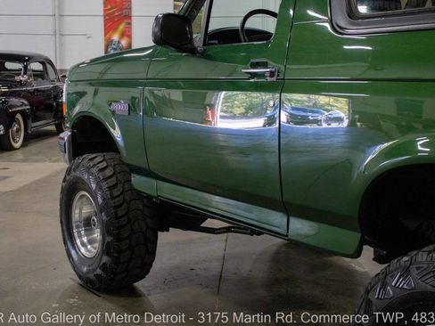 Used 1996 Ford Bronco XLT image 22