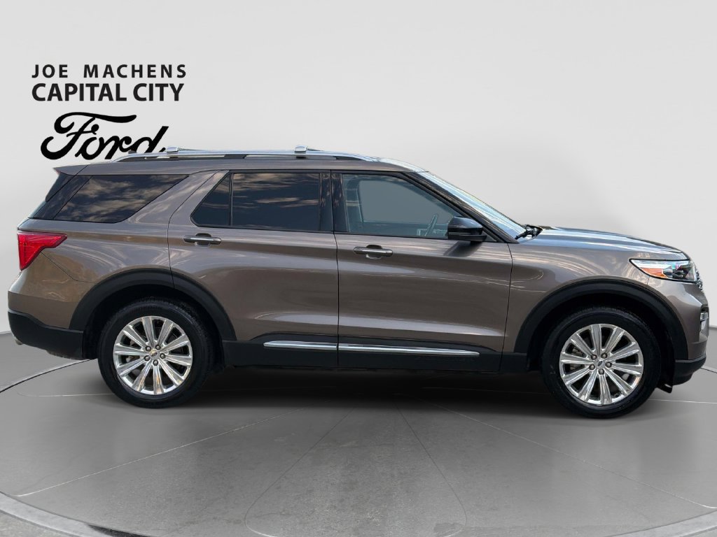 Used 2021 Ford Explorer Limited w/ Hybrid Equipment Group 310A AWD/4WD image 3