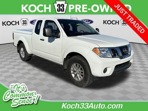 Used 2019 Nissan Frontier SV image 1