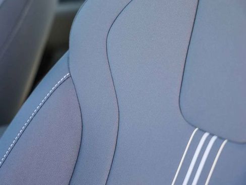 New 2025 Hyundai Elantra SEL FWD image 27
