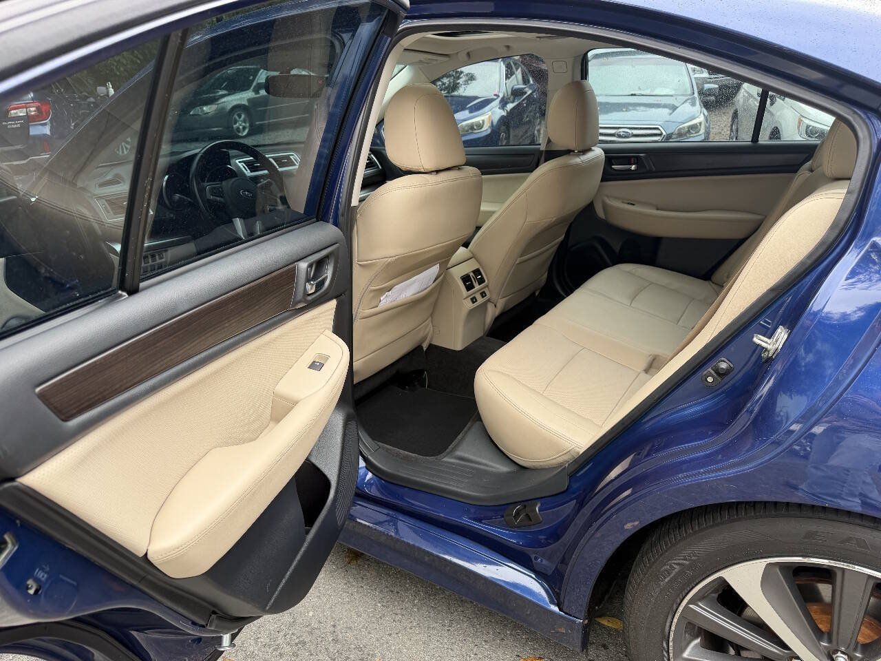 Used 2015 Subaru Legacy 2.5i Limited AWD/4WD image 4