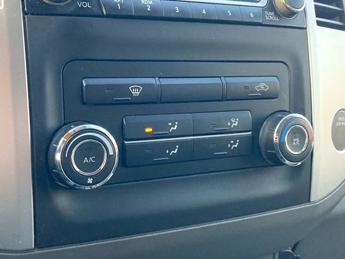 Used 2015 Nissan Frontier SV image 20