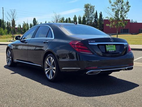 Used 2018 Mercedes-Benz S 560 Sedan w/ Premium Package image 3