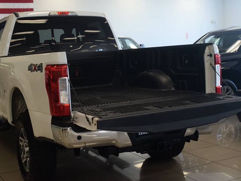 Used 2018 Ford F250 Lariat AWD/4WD image 35