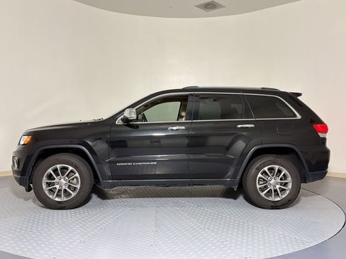 Used 2015 Jeep Grand Cherokee Limited w/ Luxury Group II RWD image 2