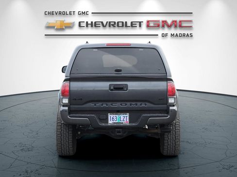 Used 2023 Toyota Tacoma Limited image 4