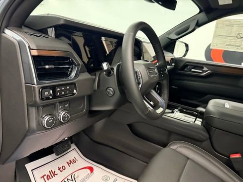 New 2026 GMC Yukon Denali w/ Sun & Power Step Package image 13