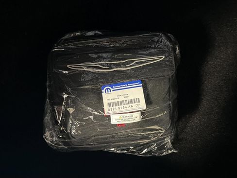 New 2026 Chrysler Pacifica Select image 10