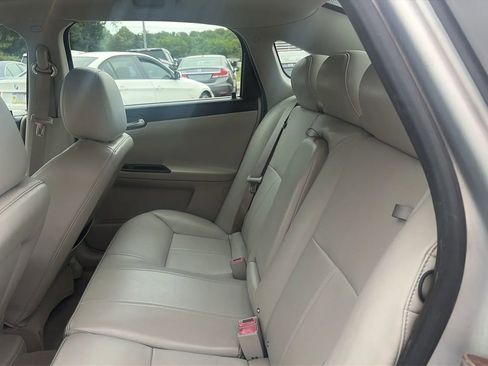 Used 2009 Chevrolet Impala SS w/ Convenience Package FWD image 37