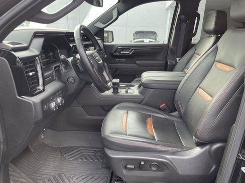 Used 2024 GMC Sierra 1500 AT4 w/ AT4 Premium Package AWD/4WD image 14