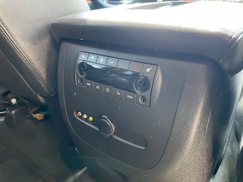 Used 2014 Chevrolet Tahoe LT w/ Luxury Package RWD image 33