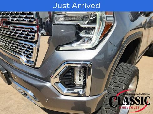 Used 2022 GMC Sierra 1500 Denali w/ Denali Premium Package AWD/4WD image 18